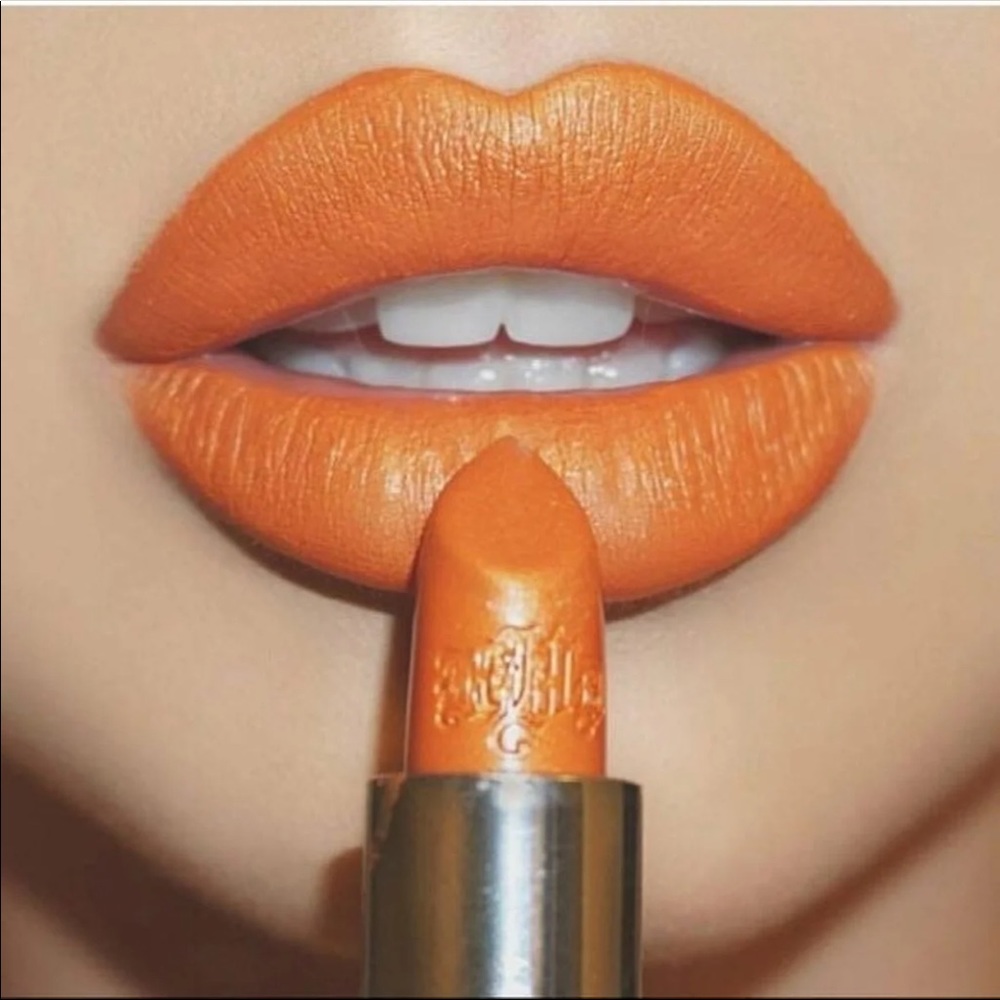 Kat Von D Studded Kiss creme lipstick